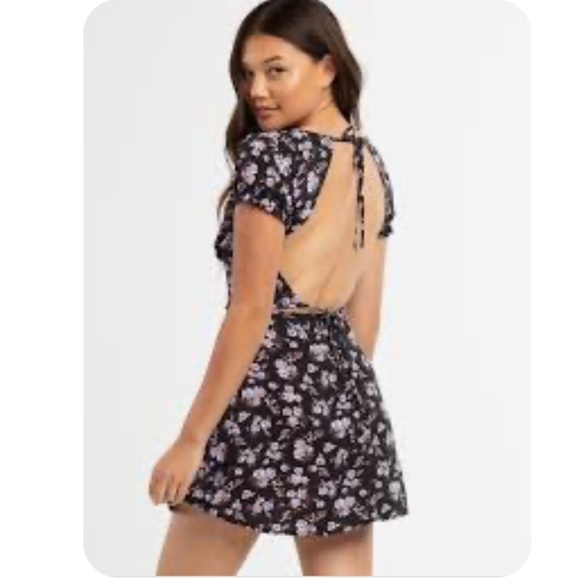 RSQ Floral Open Back Short Dress - BLACK Size XXS - Picture 2 of 11